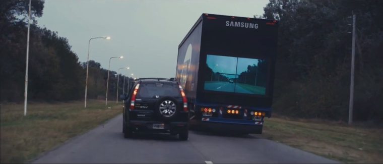 Virale Kampagne: Samsung lässt Trucks transparent werden