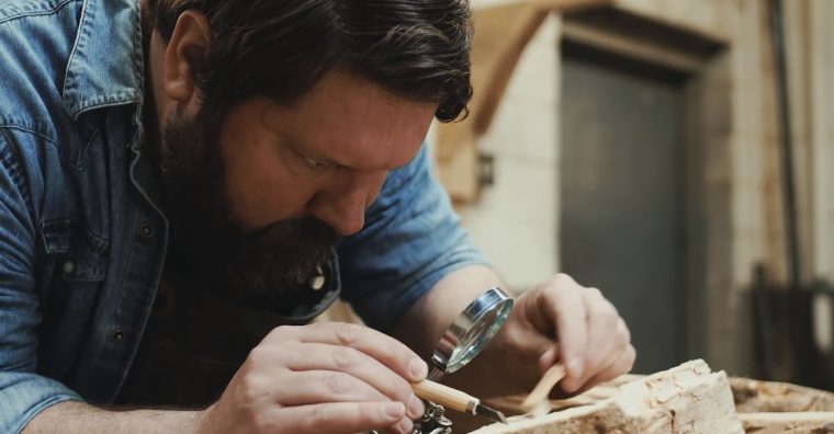 Eine Feuerholz-Manufaktur aus Vancouver ist die perfekte Hipster-Parodie