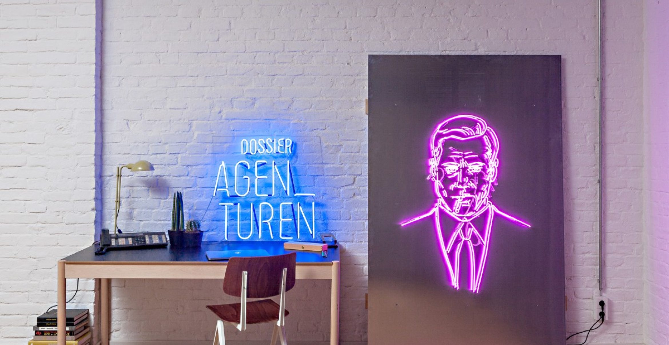 Don Draper als Neon-Sign – von unserem Cover an eure Wand