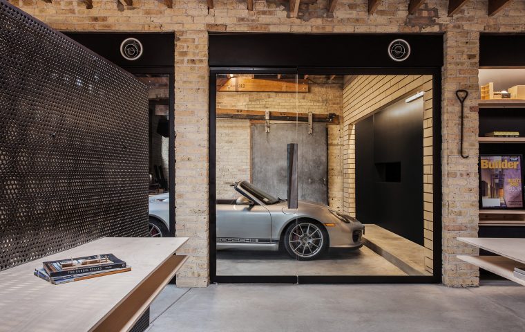 Office Remake: Und plötzlich steht der Porsche neben dem neuen Schreibtisch