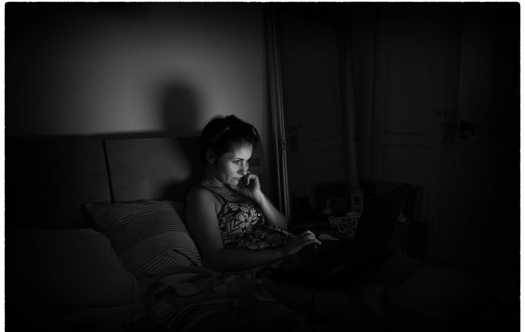 Infografik: Wie Licht unser Leben, Arbeiten und Schlafen beeinflusst – und was wir dabei tun können