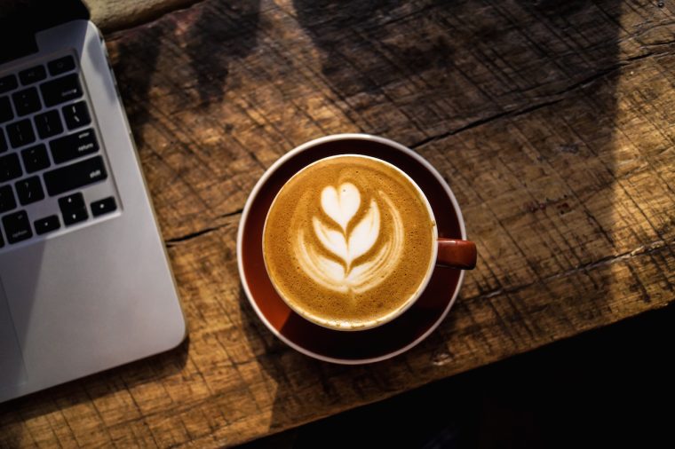 Wie viel Koffein hast du heute in dich reingepumpt – und war das mehr als gut für dich ist?