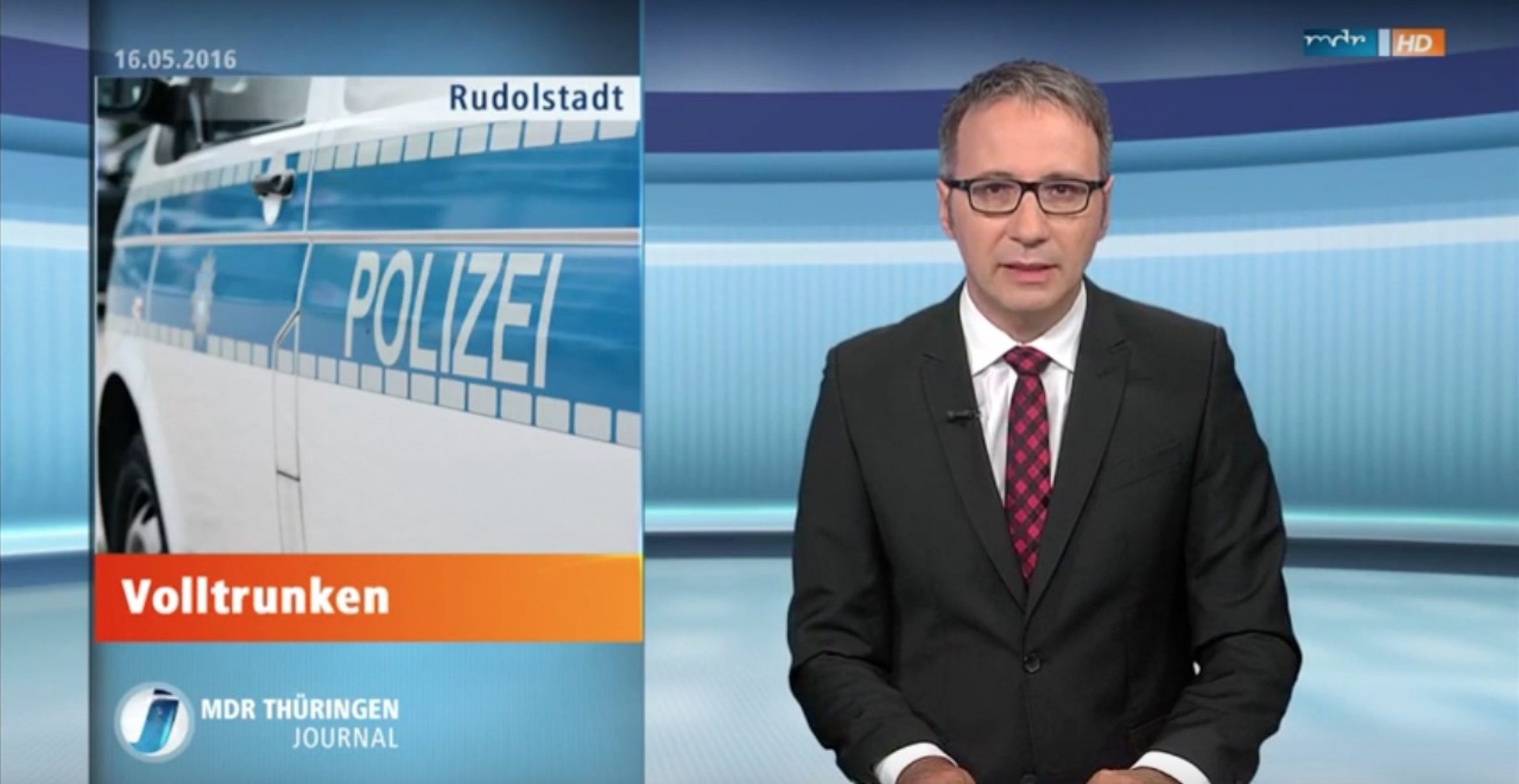 Nachrichtensprecher erzählt von kurioser Verkehrskontrolle – und kann nicht mehr aufhören zu lachen