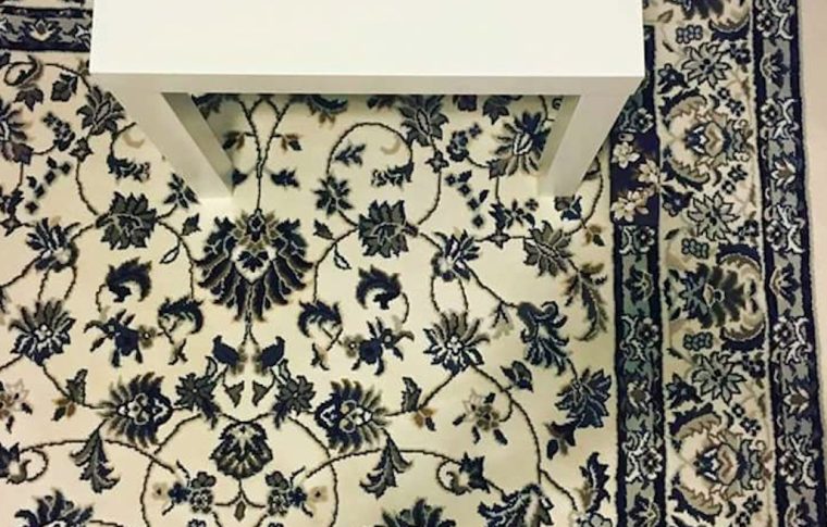 Suchbild: Findet ihr das Handy auf dem Bild?