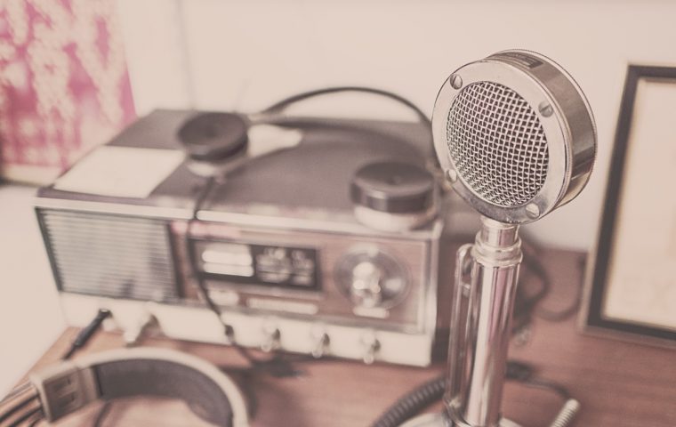 Listen up: Zehn Business-Podcasts für Entrepreneure und die, die es werden wollen