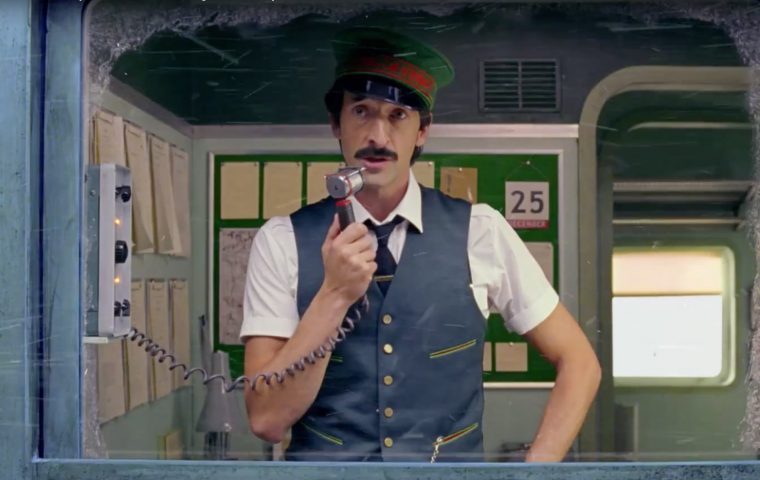 #ComeTogether: Adrien Brody und Wes Anderson überzeugen im Weihnachtsspot von H&M