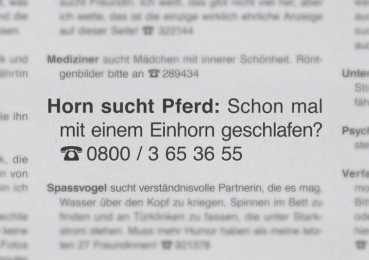 “Horn sucht Pferd“: dm versucht mit gewagter Outdoor-Kampagne Verkäufer zu locken