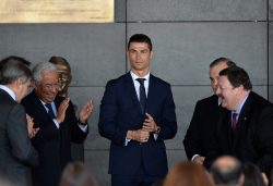 ronaldo-büste cristiano ronaldo santa cruz maderia