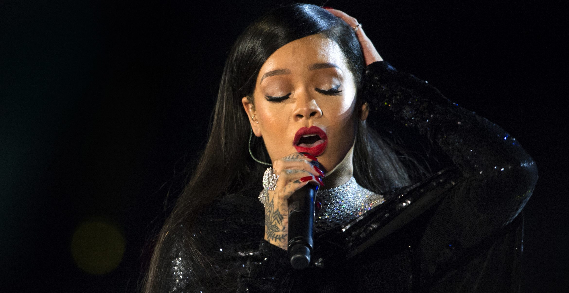 Snap Fail: Rihanna ruft zum Löschen von Snapchat auf
