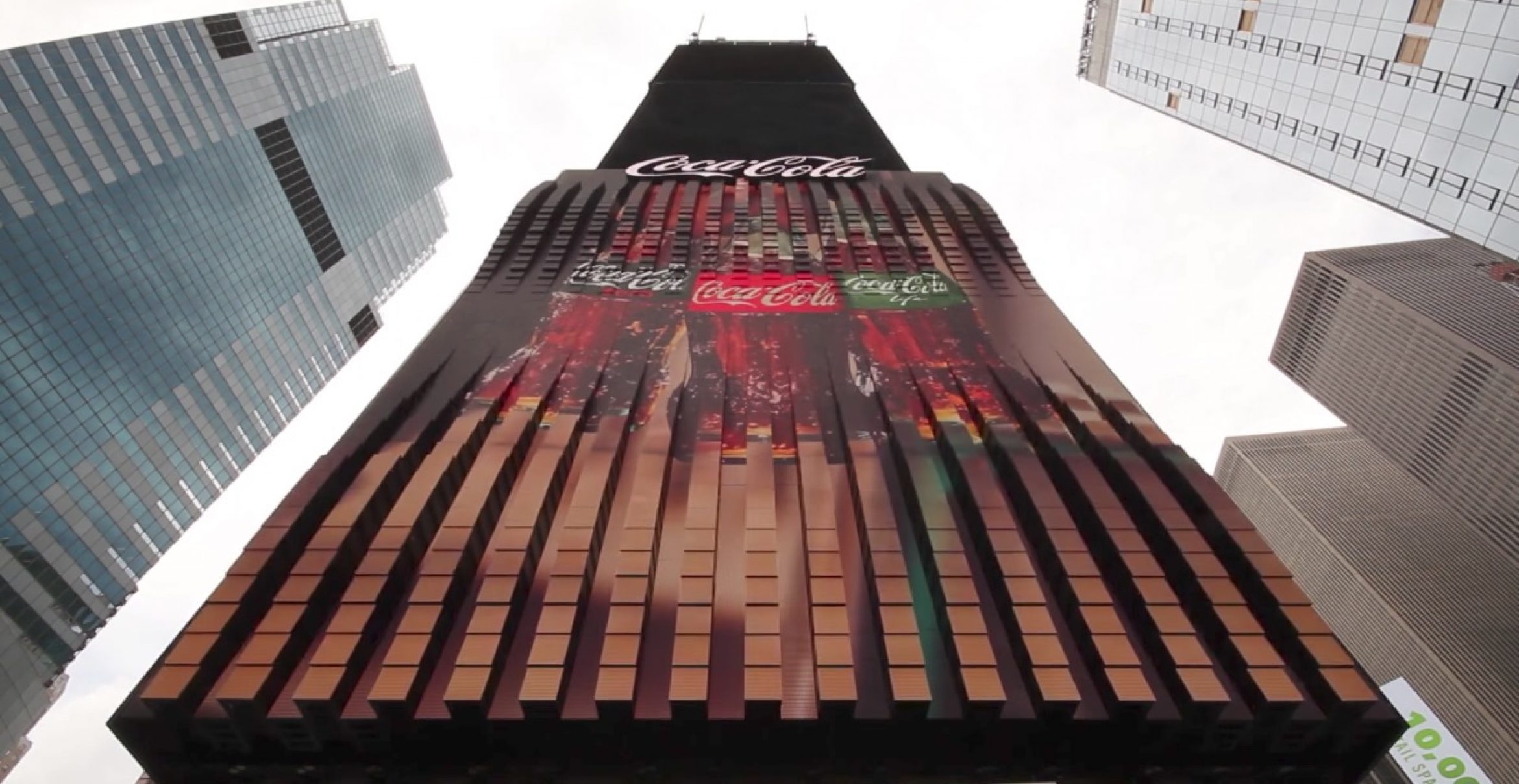 Für dieses 3D-Billboard heimst Coca-Cola zwei Guinness-Weltrekorde ein