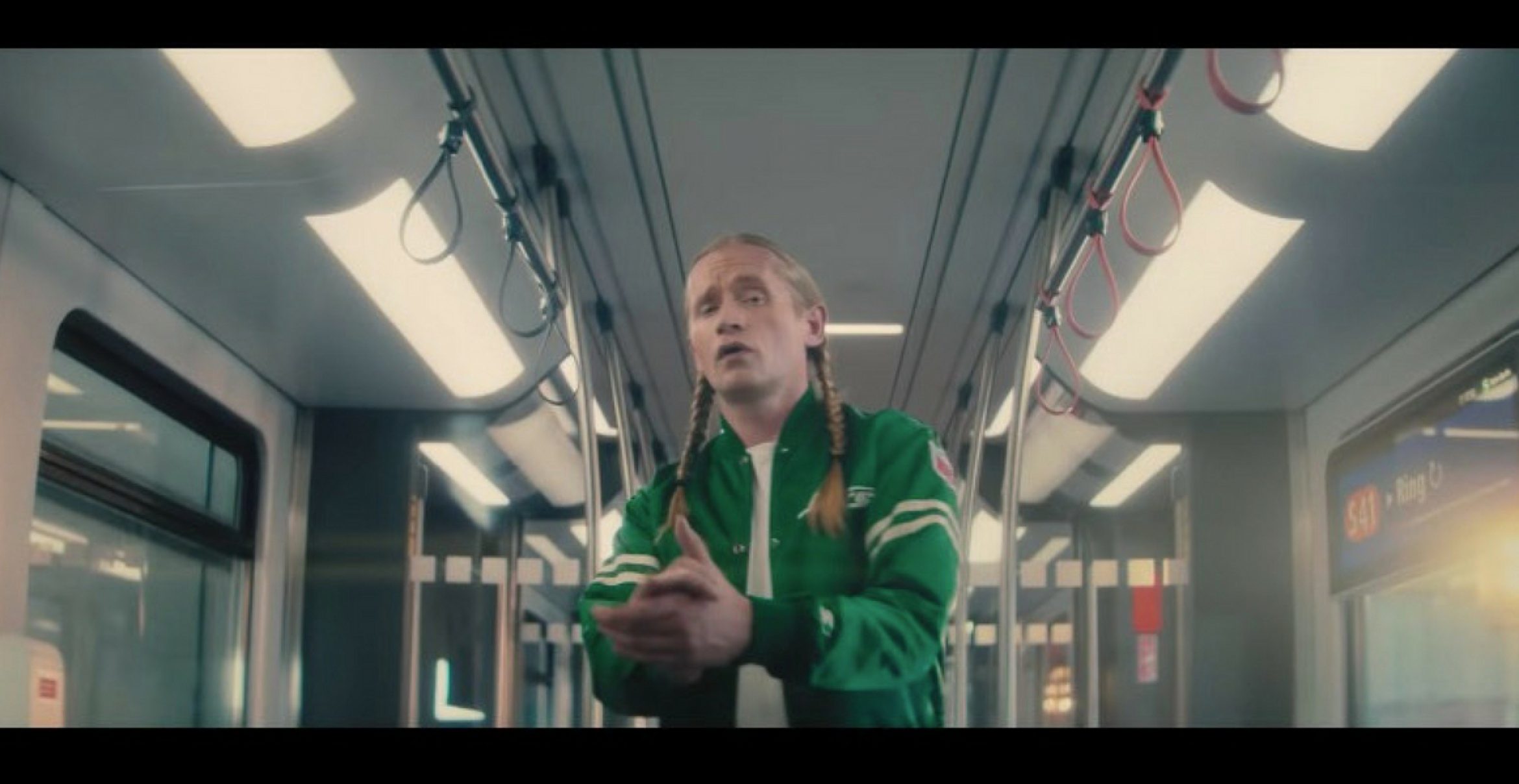 PR-Turn up: Die S-Bahn Berlin dreht mit Romano den Swag auf