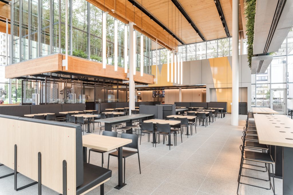 Mit dieser neuen Filiale macht McDonalds jetzt einen auf schick