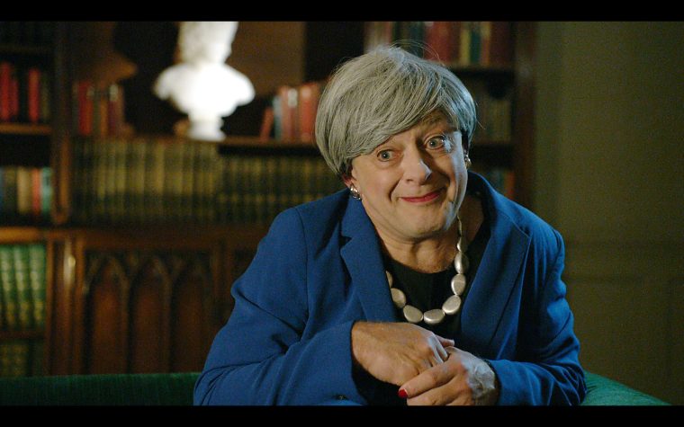 Parodie: Theresa May verwandelt sich in Brexit-Gollum