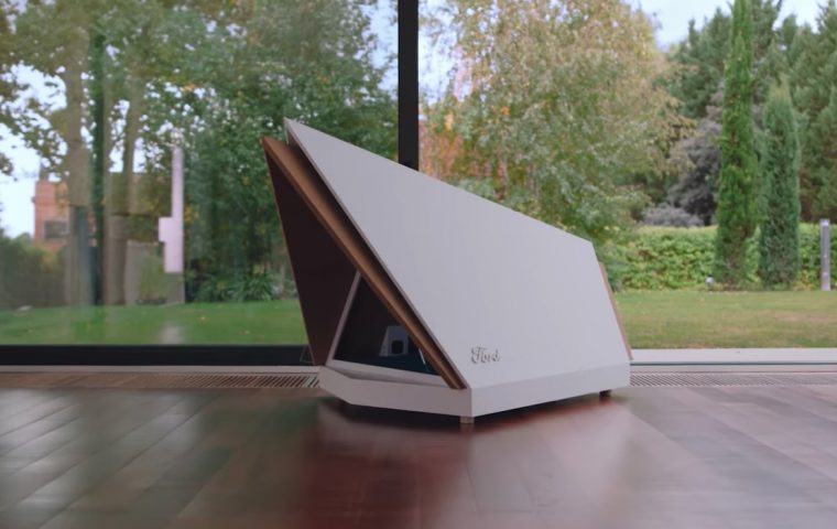 Ford baut eine Hundehütte, damit sich die Vierbeiner nicht an Silvester fürchten