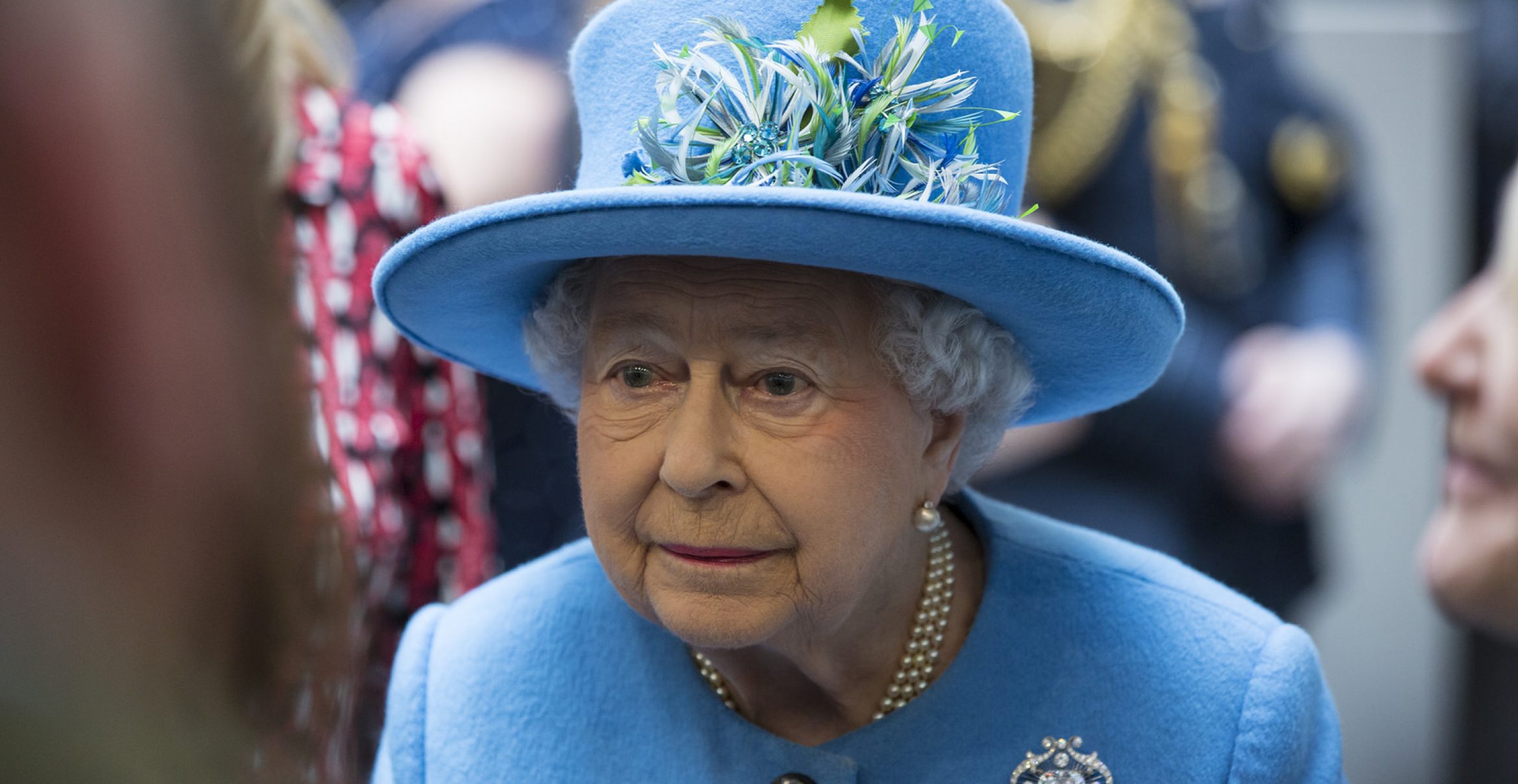 Stellenanzeige des Tages: Queen sucht Nachwuchs-Butler