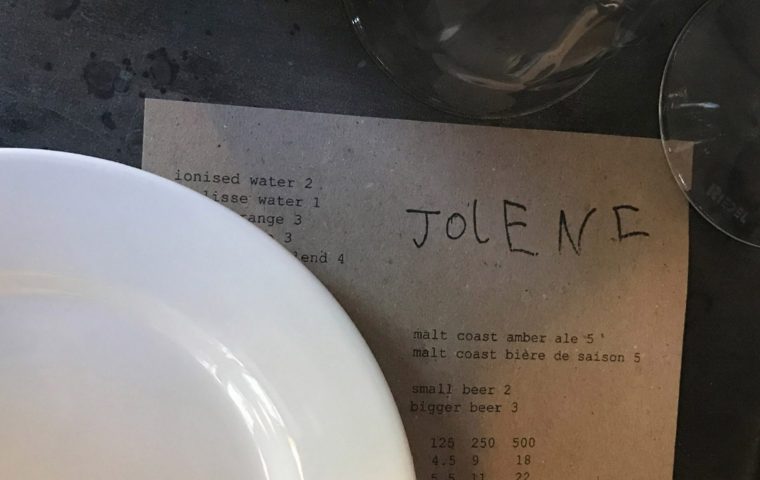 Kreatives Kid: Sechsjähriger designt das Logo eines Restaurants