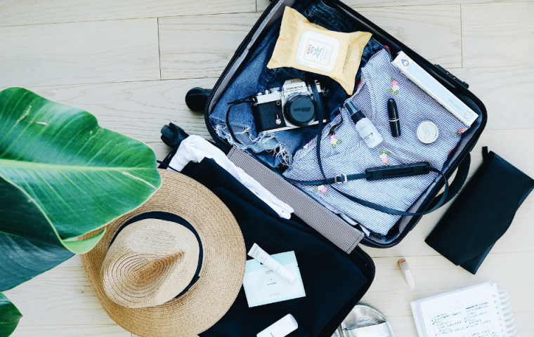 Zehn nachhaltige Beauty-Produkte, die in jeden (Business-)Koffer gehören