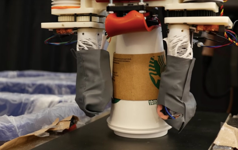 Mit diesem Roboter soll die Mülltrennung revolutioniert werden