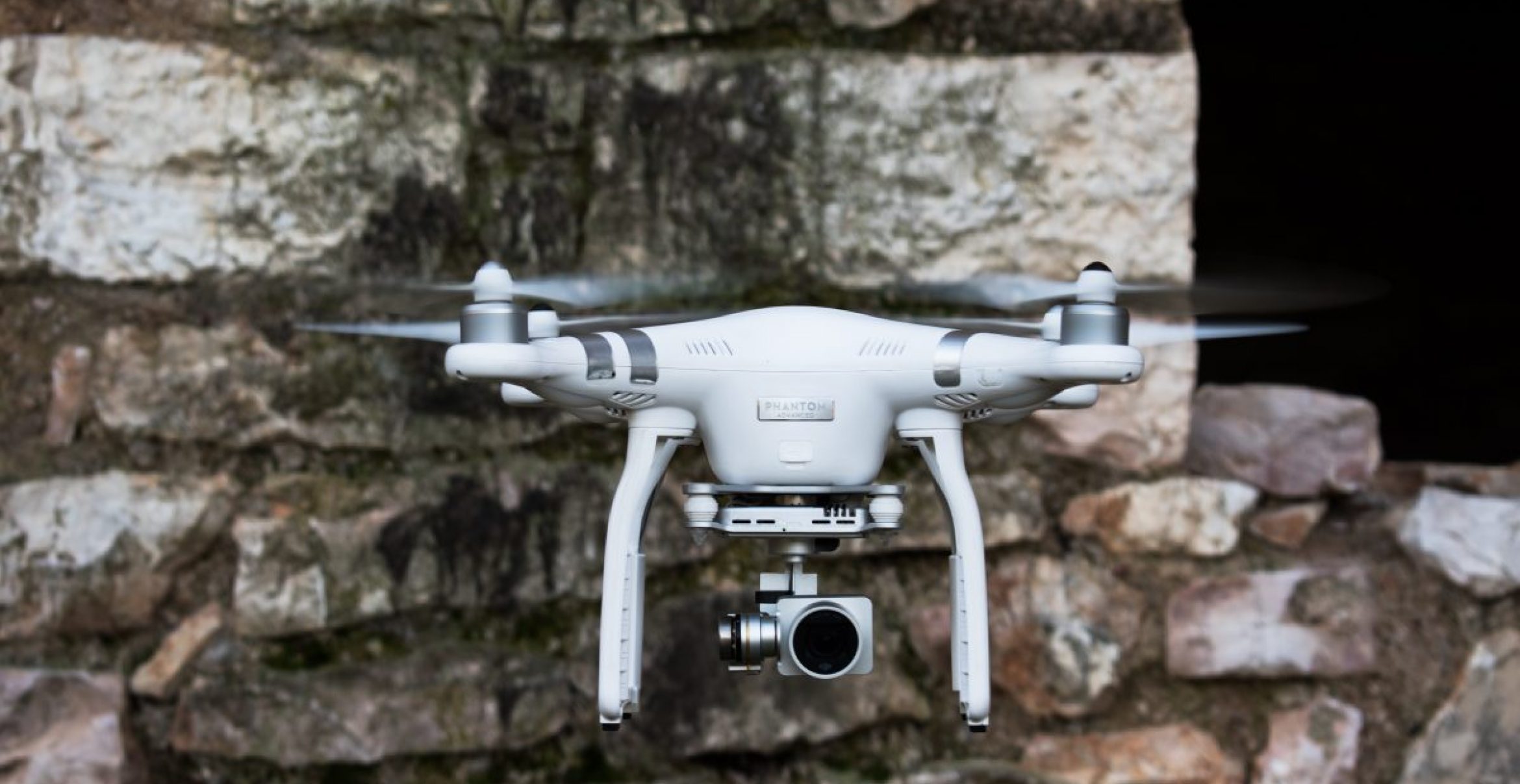 Wie Drohnen beim Bau von Unterkünften helfen könnten