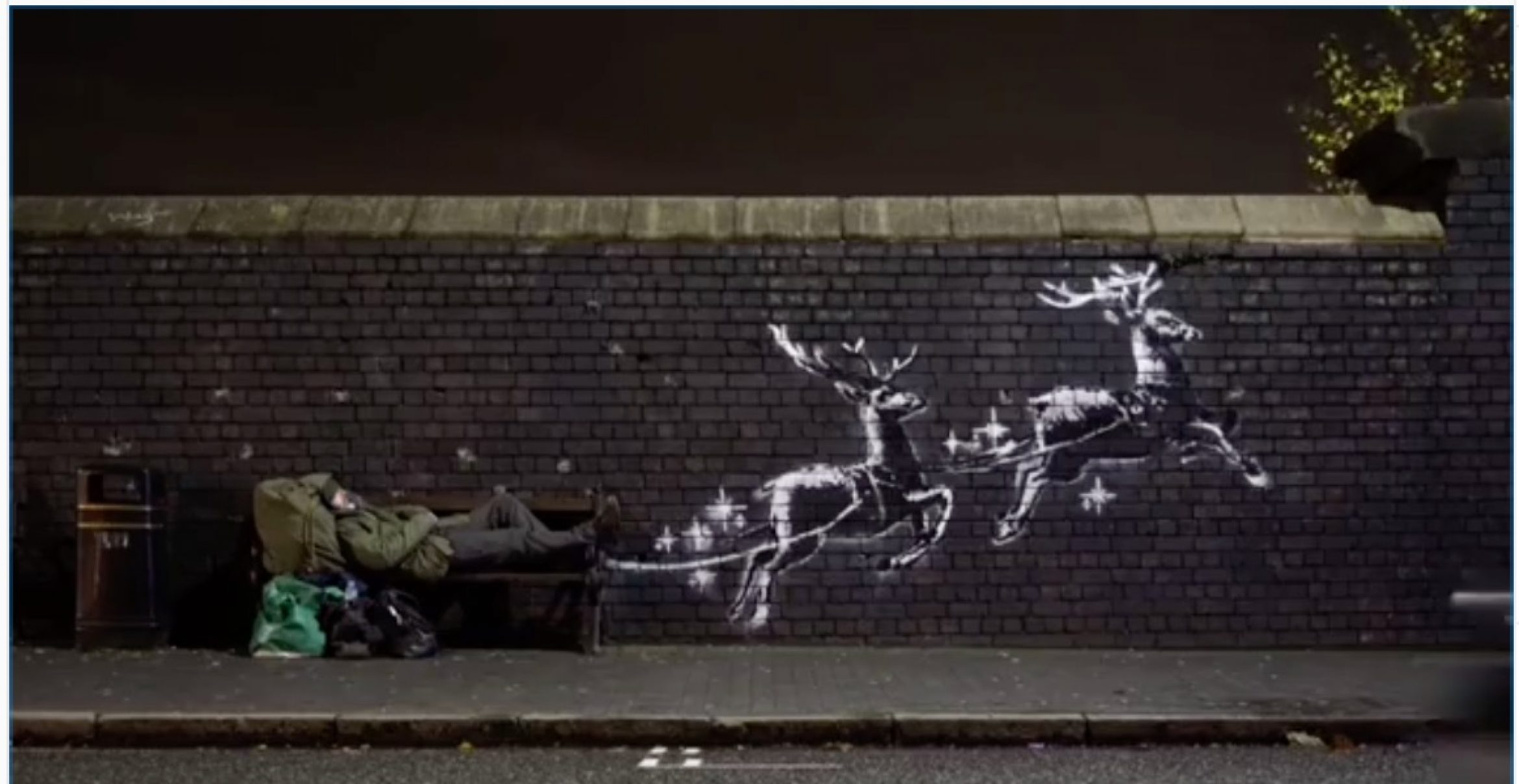 Zur Weihnachtszeit: Banksys neuestes Graffiti macht auf Obdachlose aufmerksam