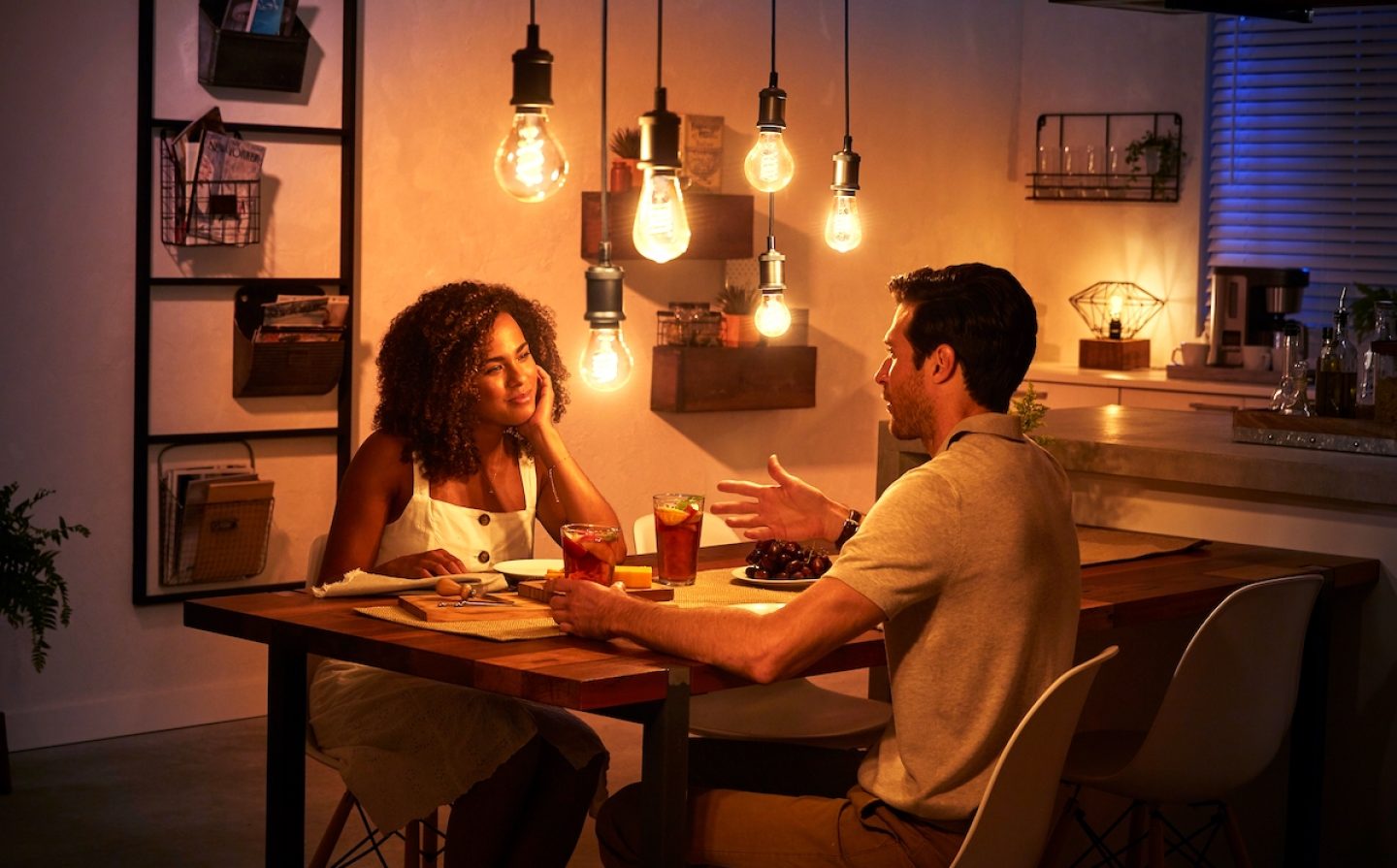 Licht per Smartphone steuern: Wie Philips Hue auf die perfekte Automatisierung hinarbeitet
