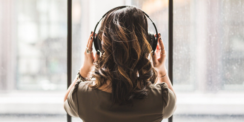 Zehn neue Podcasts gegen Langeweile in der Isolation