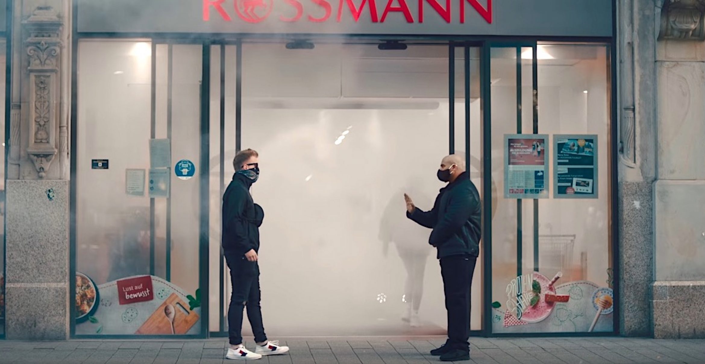 Wie Rossmann mit einem Werbespot die deutsche Clubszene supporten will