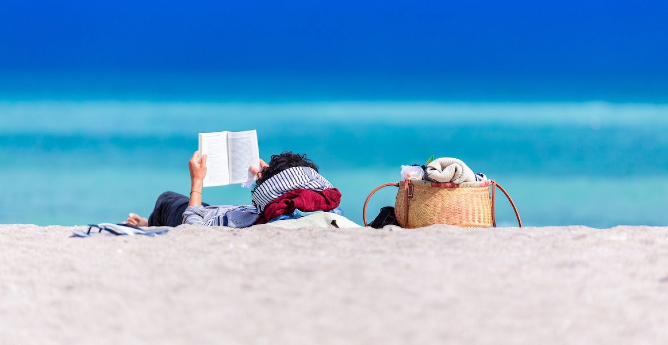 Fünf Bücher, die ihr in eurem Sommerurlaub endlich lesen könnt