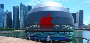 Schwimmender Apple Store eröffnet in Singapur