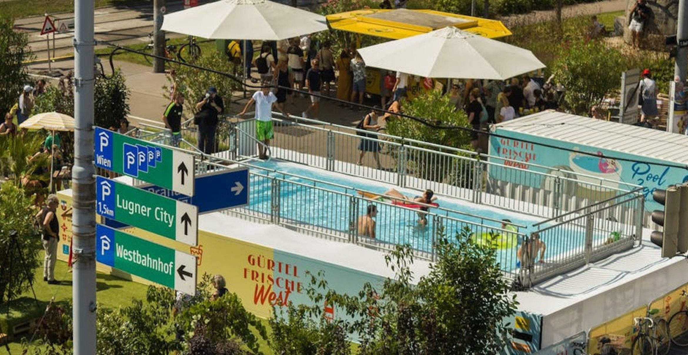 Baden, wo sonst Autos über den Beton brettern: In Wien gibt es jetzt einen Pop-up-Pool