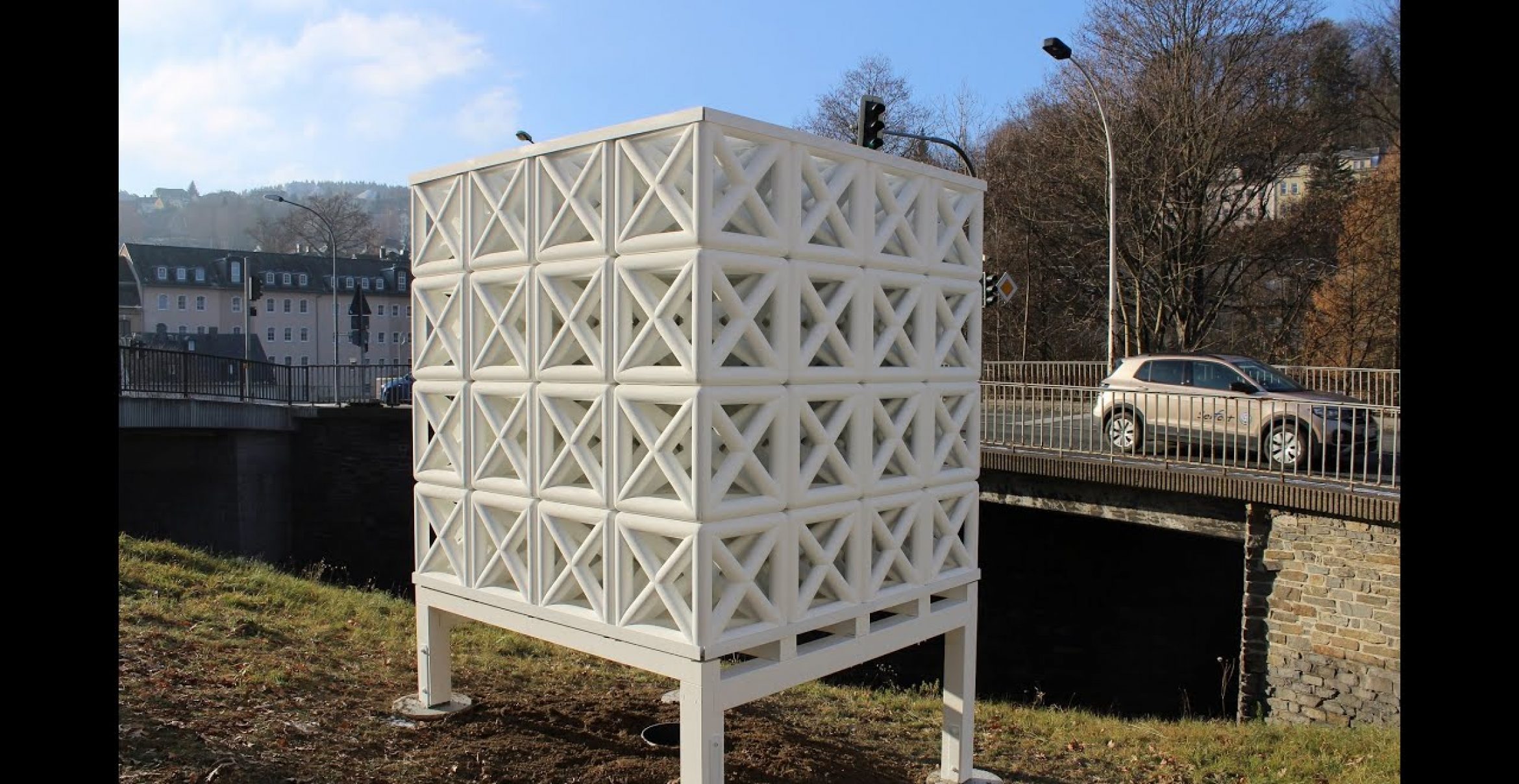 Die Würfelkonstruktion „Cube“ soll die Luft säubern