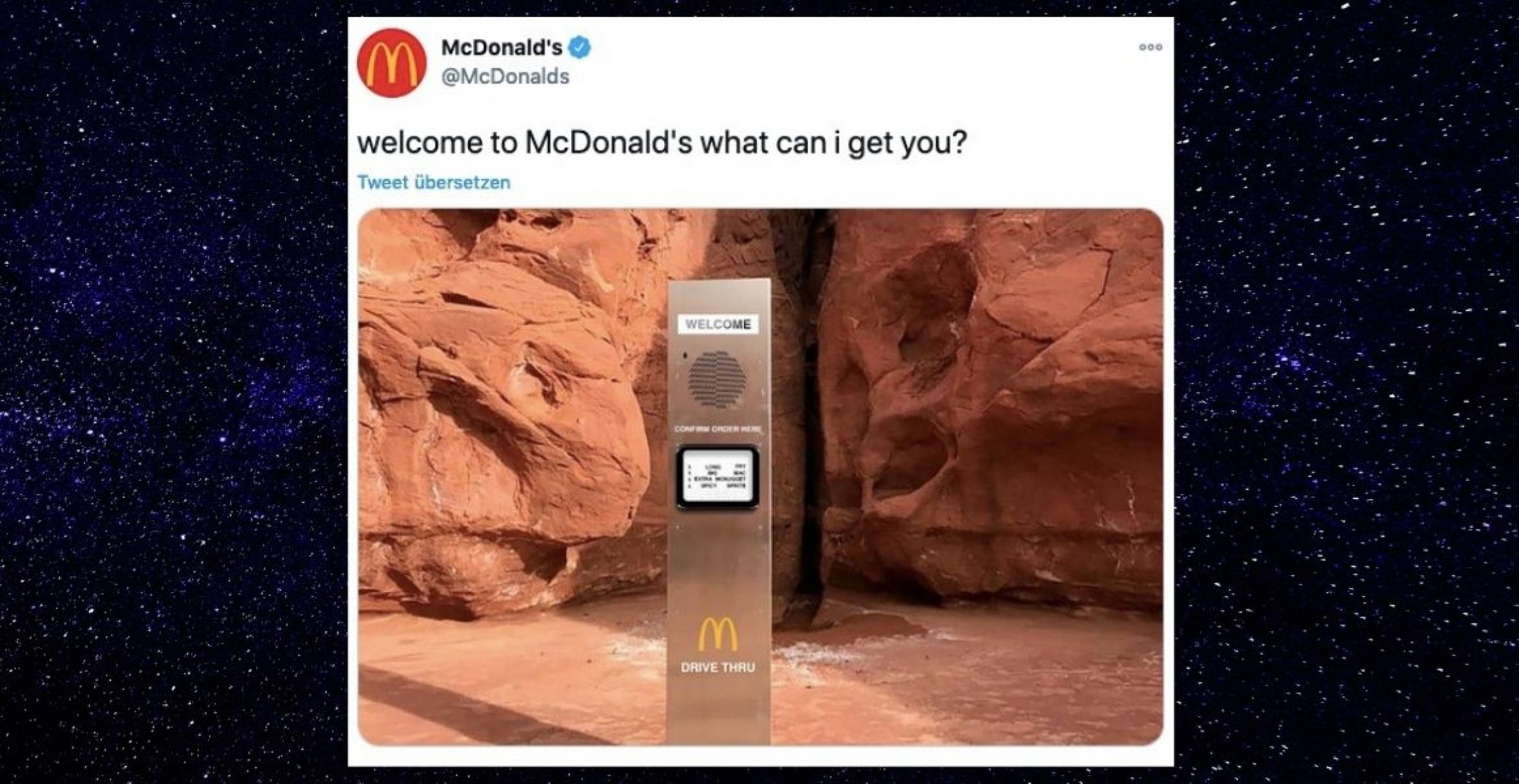 Monolith taucht in Wüste auf – McDonald’s reagiert gekonnt und wirft Photoshop an