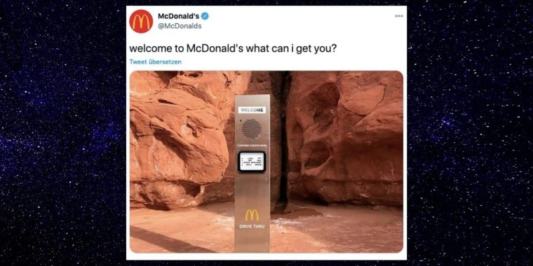 Monolith taucht in Wüste auf – McDonald’s reagiert gekonnt und wirft Photoshop an