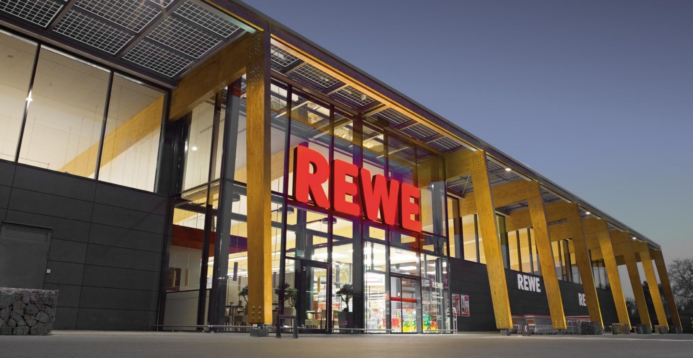 Rewe eröffnet ersten Supermarkt mit nachhaltigem Green Farming