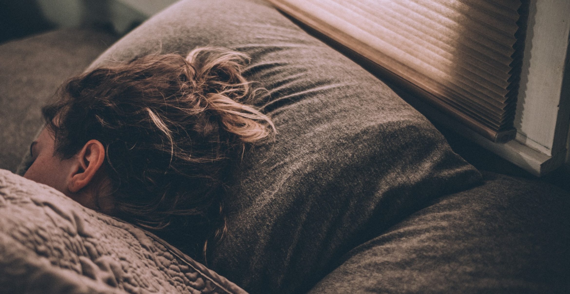 Neue Studie verrät, wie viel Schlaf wir brauchen und was Schlafmangel mit uns macht
