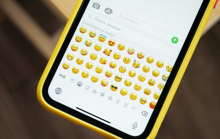 Adobe Emoji-Report: Das sind die fünf meist genutzten Emojis weltweit