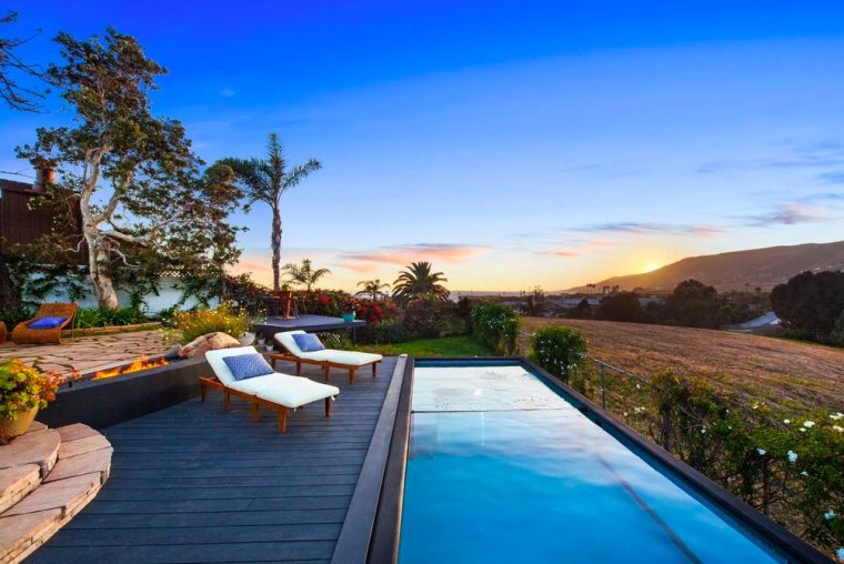 Diese modernen Pools wurden aus alten Schiffscontainern recycelt