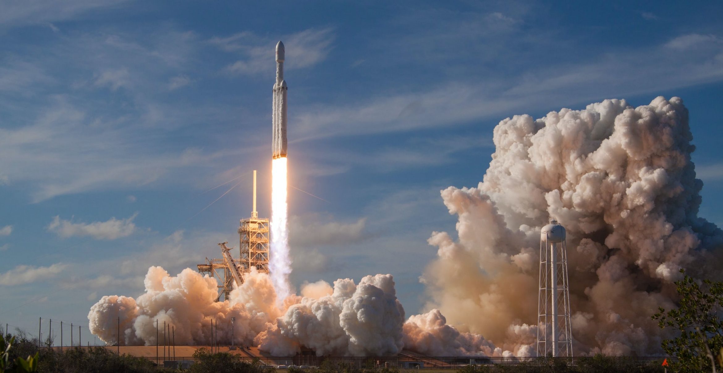 Karriere im Weltraum: SpaceX sucht Barkeeper:innen