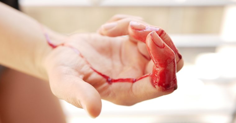Menstruationswerbung zeigt jetzt rote anstatt blauer Flüssigkeit