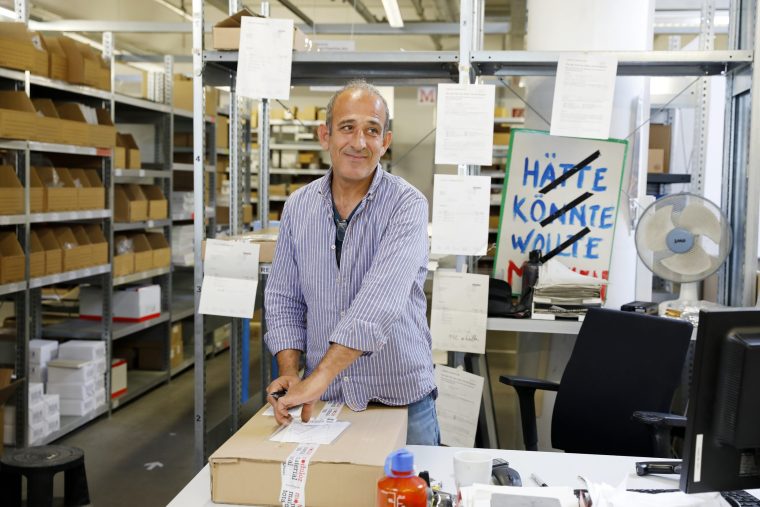 So funktioniert die Logistik von Berlins Kunst-Wunderladen