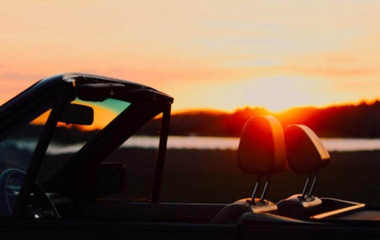 „Mein Arbeitgeber sponsort mir bitte ein Cabrio“ – das sind die idealen Dienstwagen der Gen Z