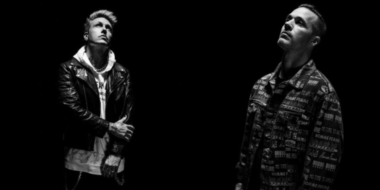 Auf ein Bewerbungsgespräch mit: Jacoby Shaddix und Jerry Horton von Papa Roach