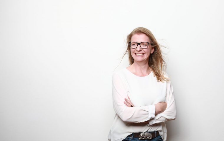Anja Niekerken: „Wir sollten uns fragen, ob Arbeit Sinn bieten muss“
