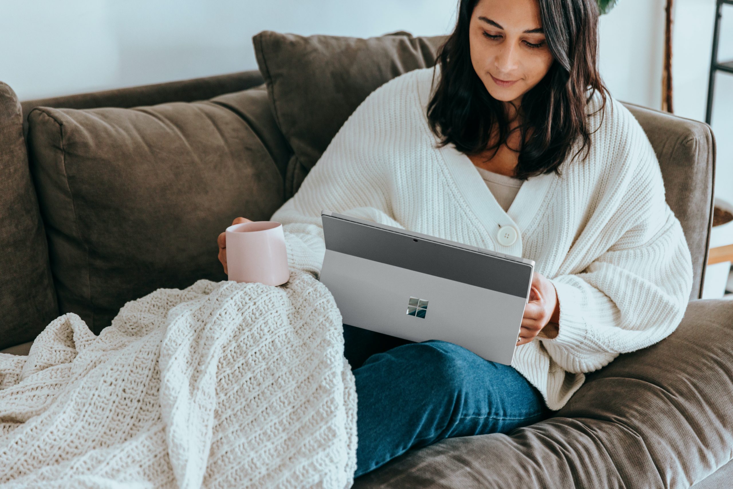 FAQ zum Arbeitsrecht: Muss ich ins Homeoffice, damit meine Firma Energie sparen kann?