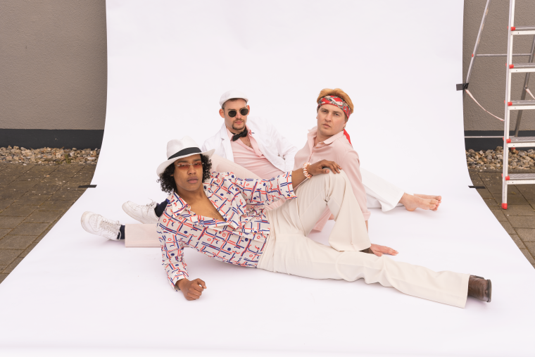 „Wir alle zelebrieren den Schwachsinn“ – die Band Schorl3 im Interview