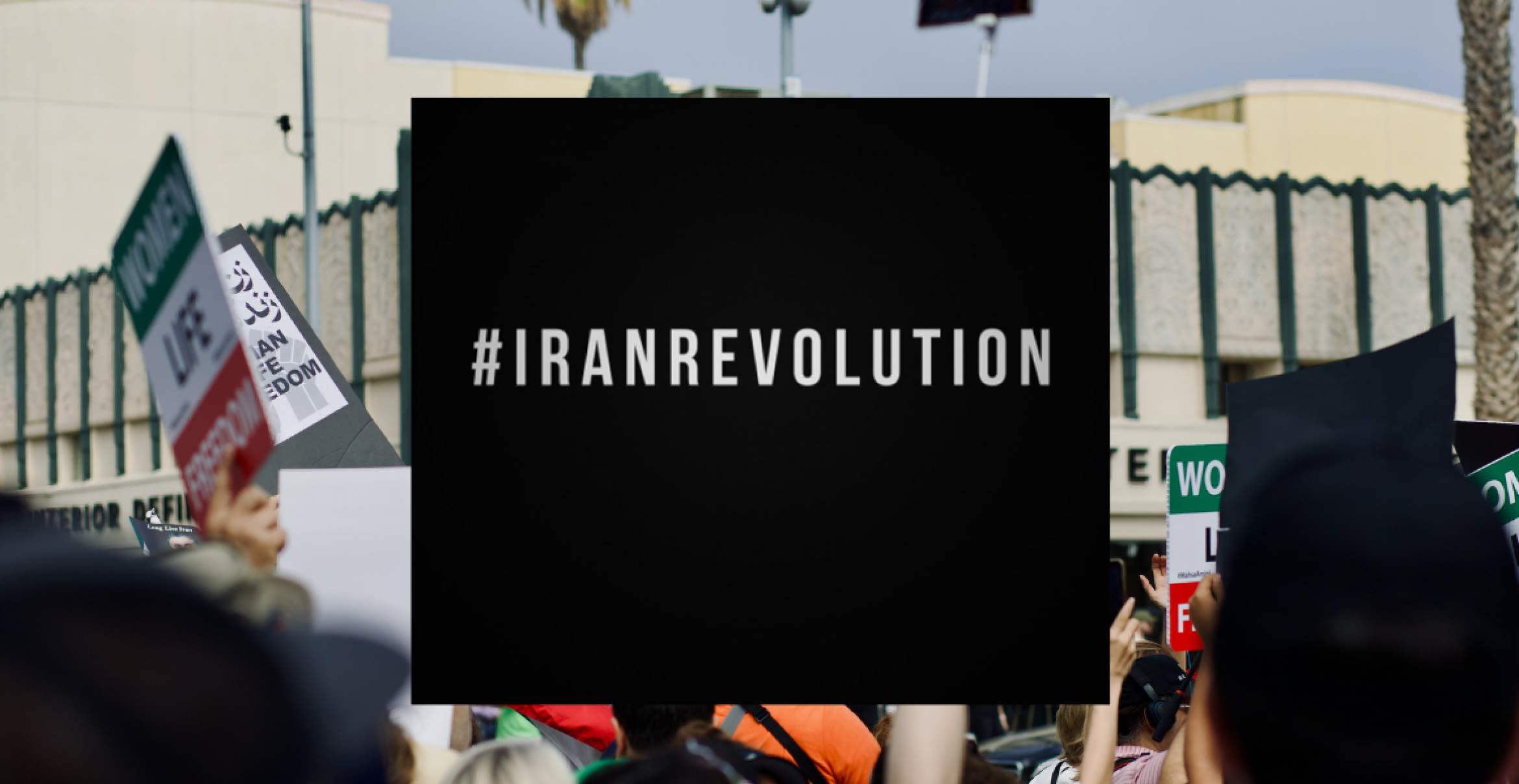 #IranRevolution: Joko und Klaas schenken ihre Instagram-Accounts Aktivistinnen aus Iran
