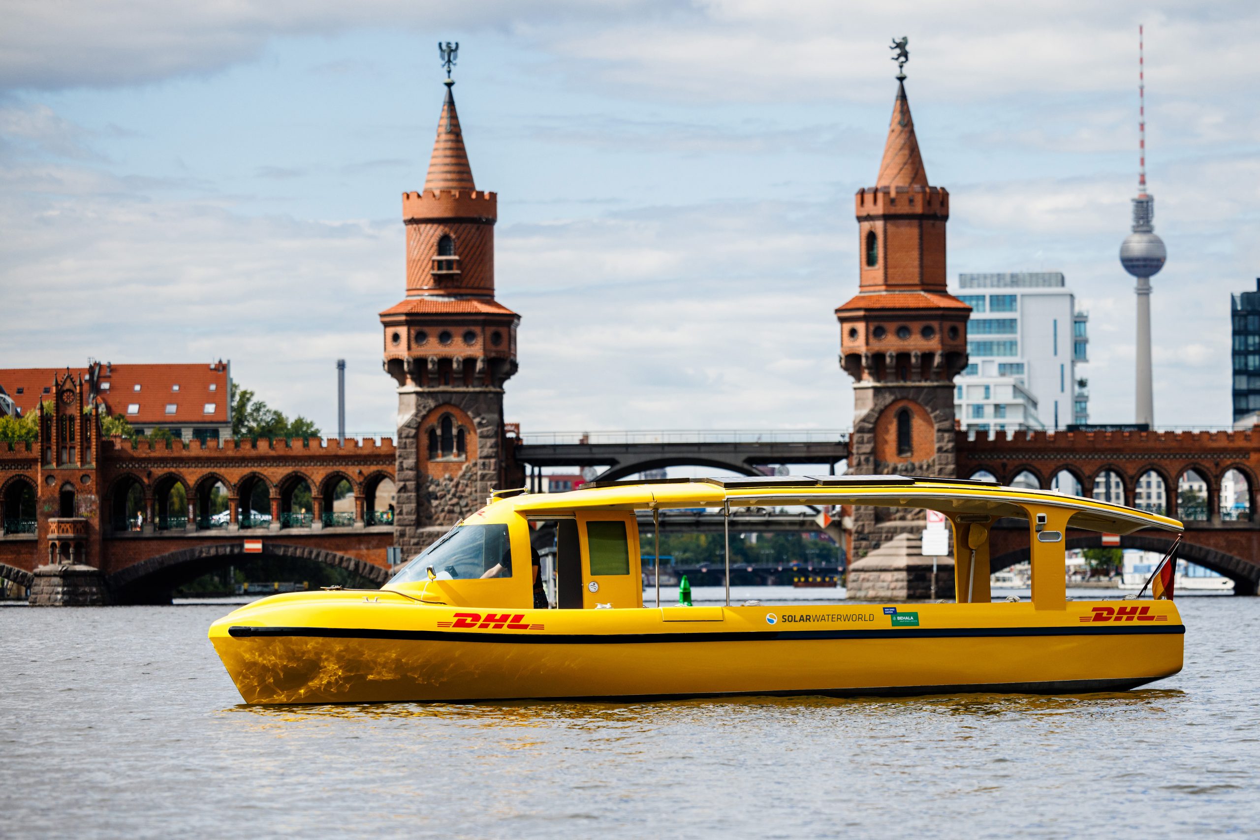DHL präsentiert stolz Solarschiff – Twitter fragt nach verlorenen Paketen