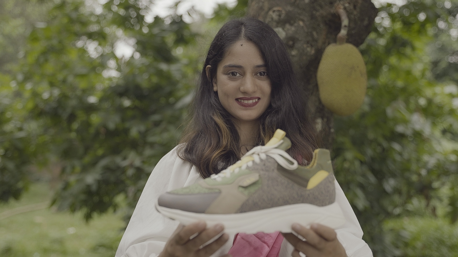 Hierarchien umkehren: Sneaker-Design aus Bangladesch, Herstellung in Europa
