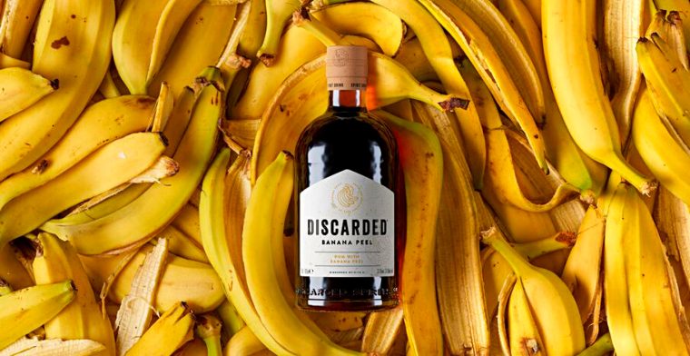 Dieses Unternehmen macht aus Bananenschalen Schnaps