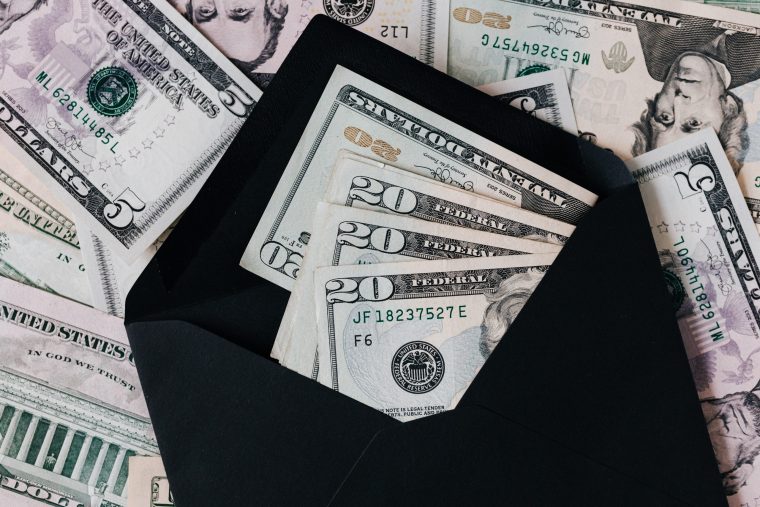 Nur Bares ist wieder Wahres: Warum junge Menschen Cash lieben
